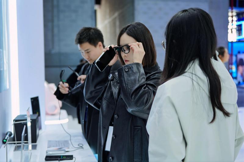 AWE 2026盛会开幕;雷鸟创新强势亮相,AR眼镜迎来生活新篇章。 IT技术 AWE 2026盛会开幕;雷鸟创新强势亮相,AR眼镜迎来生活新篇章。 IT技术 AWE 2026盛会开幕;雷鸟创新强势亮相,AR眼镜迎来生活新篇章。 IT技术