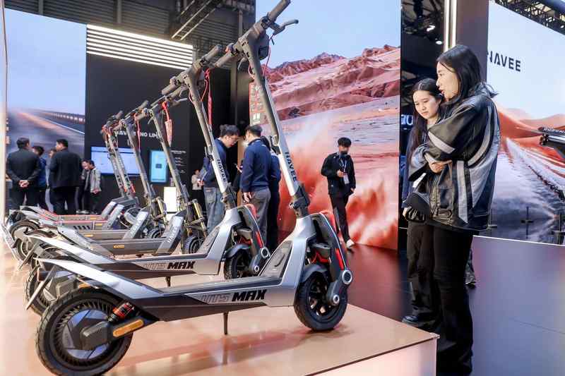 探路品牌AWE 2026突破边界;智能空间生态构建完成,重构出行与生活新格局。 汽车科技