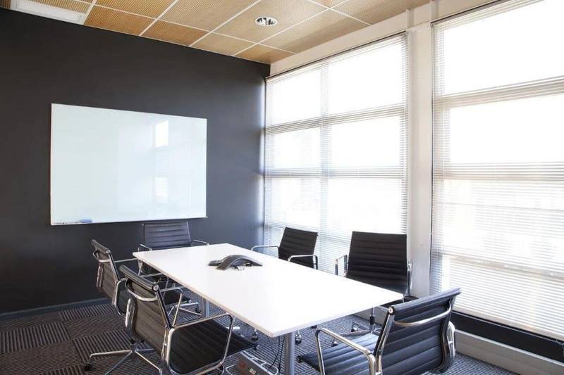 涉密会议室窗帘未拉;先进光学设备远距离窥探风险凸显;国家安全部门发出警示。 新闻 涉密会议室窗帘未拉;先进光学设备远距离窥探风险凸显;国家安全部门发出警示。 新闻