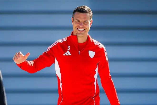 西甲球员合同解析:阿斯皮利奎塔续约条款与未来规划指南 体育新闻 西甲球员合同解析:阿斯皮利奎塔续约条款与未来规划指南 体育新闻