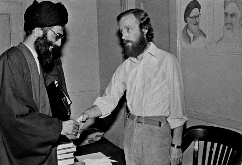 长期的动荡与权力的韧性:分析哈梅内伊政治生涯的生存逻辑 新闻