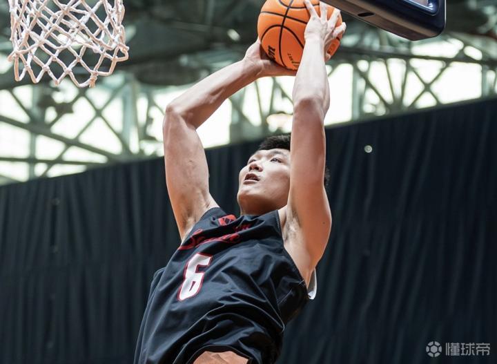 留洋追梦者指南:淡厚然转校决策中的自我进化论 情感心理