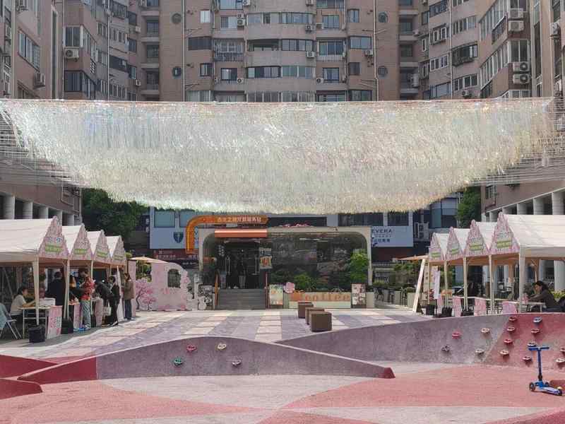  技术解构·光影艺术赋能社区空间：古北万科广场遮阳装置设计复盘 文化旅游